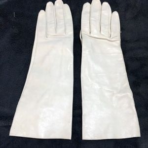Vintage White Long Armed Women's Driving Glove